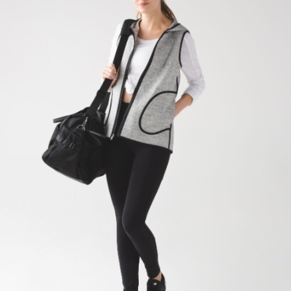 Lululemon Insculpt Vest REVERSIBLE GRAY/BLACK size 6
